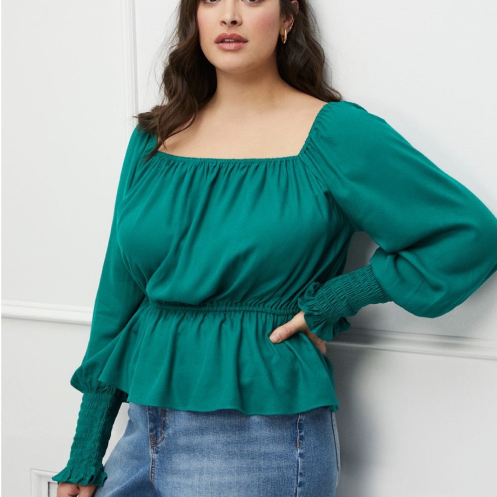 New plus size 26/28 green peplum puff sleeve top